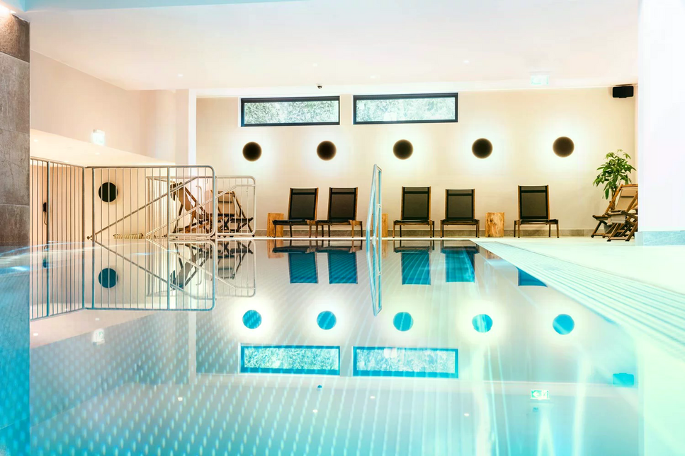 HENRI Hotel in Kitzbühel - Innenpool - Day Spa