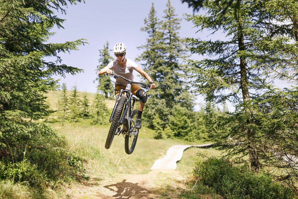 Mit dem Bike unterwegs – zwischen Talgenuss und Gipfelglück